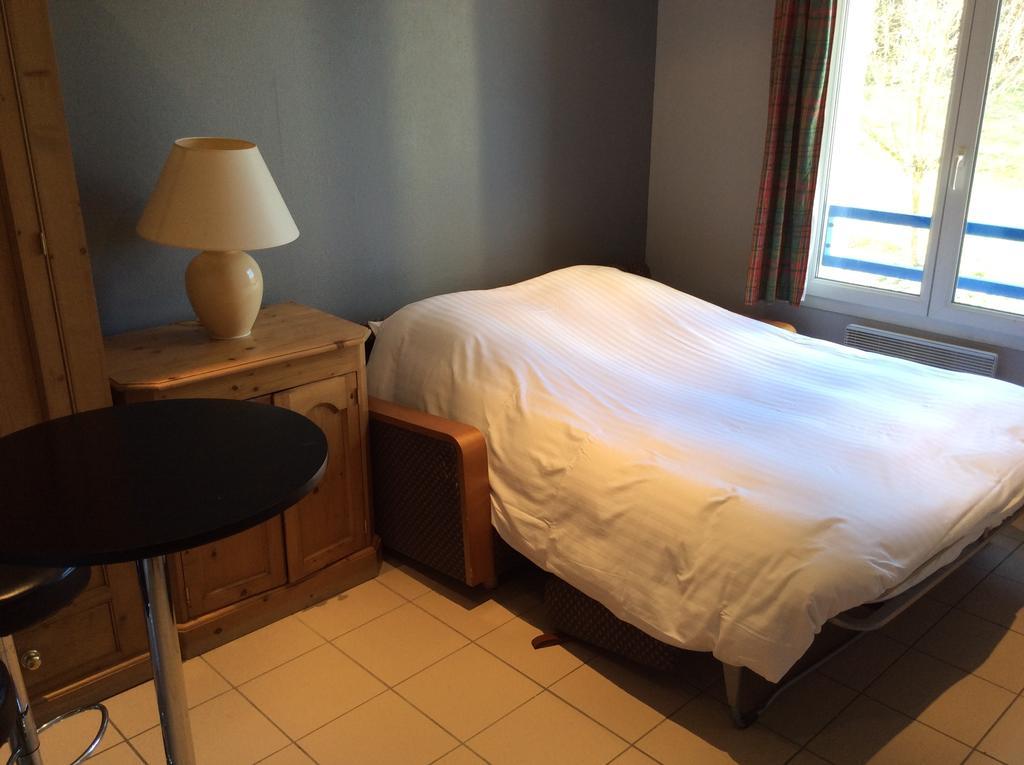 Residence Hotel Les Ducs De Chevreuse Avec Hebergement, Repas & Pdj, Seminaire, Bureau & Parking Zimmer foto